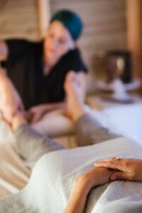 Read more about the article What to Expect Before Your First Massage